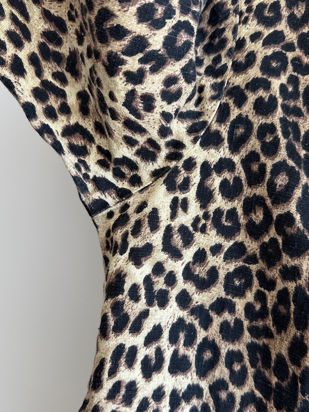 David Brooks Women’s Linen-Cotton Blend Cheetah Print Button Down Shirt, Size 4 - Picture 7 of 16